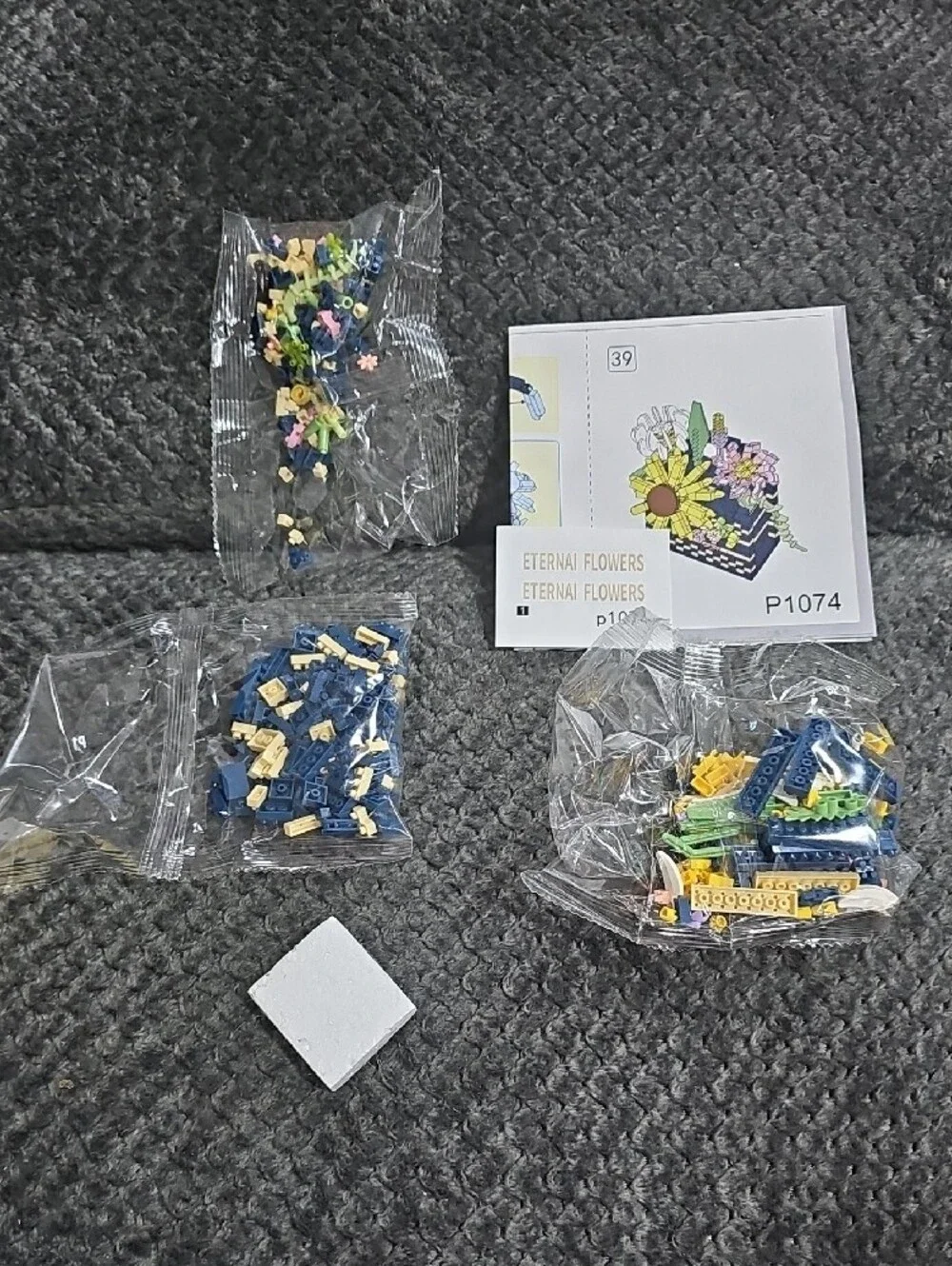 YKO Boutique Eternal Flowers Building Toy - Yellow